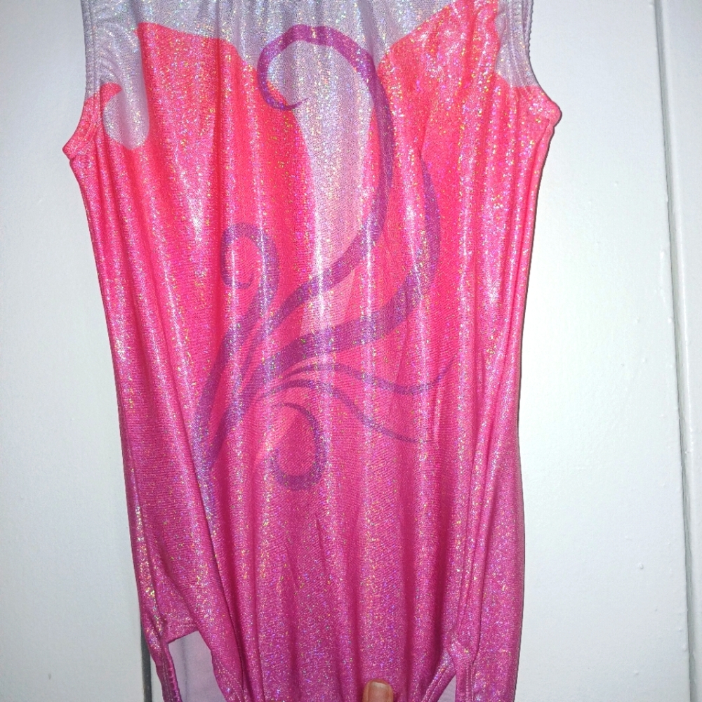 Dance/Gymnastics costume size 6-8 made in china